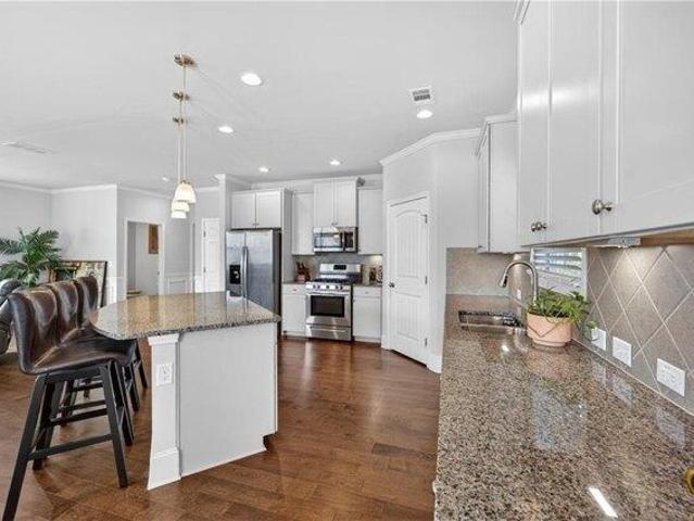 3 bedroom, Flowery Branch GA 30542 104902067