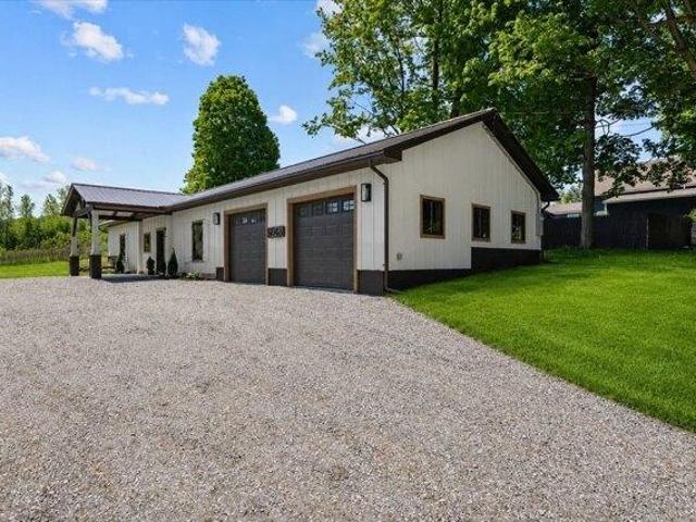 3 bedroom, Franklin VT 05457 104790627