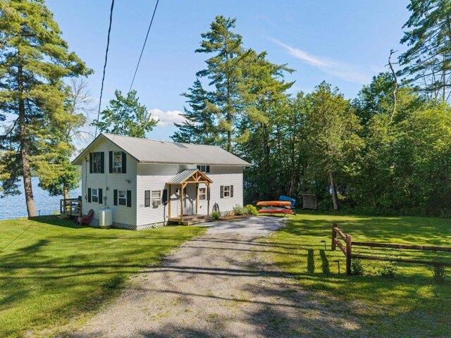 3 bedroom, Franklin VT 05457 104807445