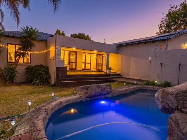 3 Bedroom Freehold To Let in Lonehill