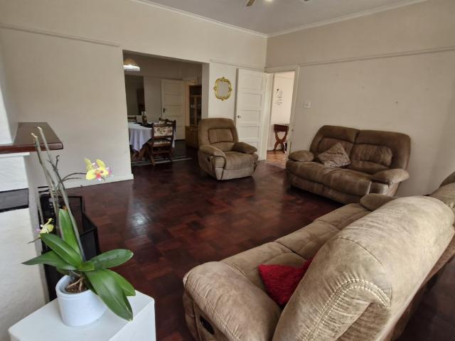 3 Bedroom Freehold To Let in Plumstead