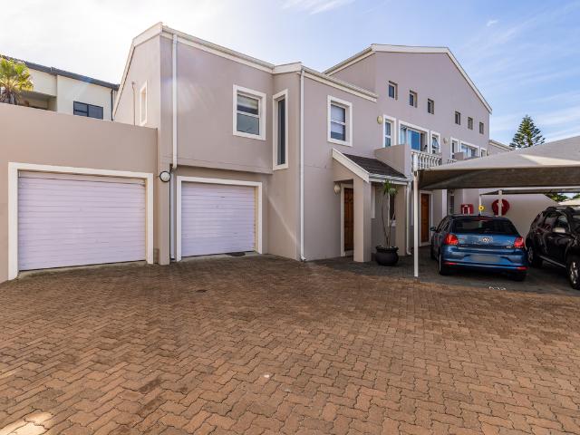 3 Bedroom Freehold To Let in Table View