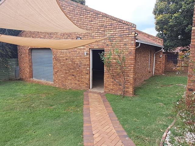 3 Bedroom Freestanding Rented in Lakeside