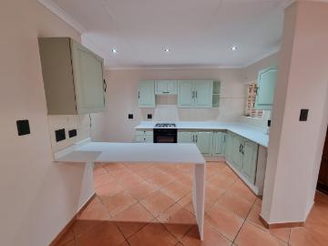 3 Bedroom Freestanding To Let in Wierda Park