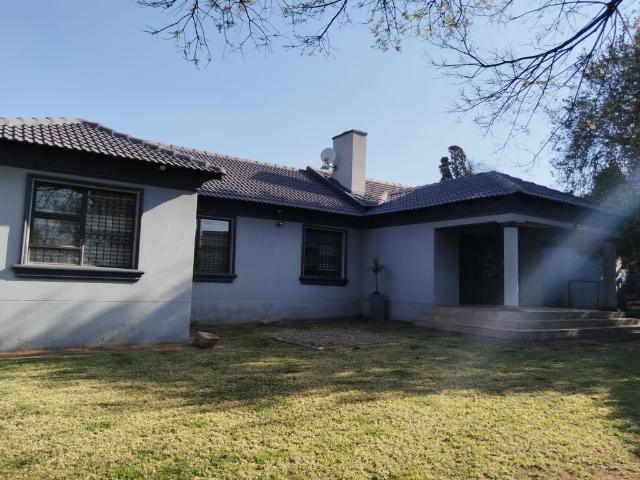 3 Bedroom Freestanding To Let in Birch Acres