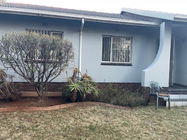 3 Bedroom Freestanding To Let in Cresslawn