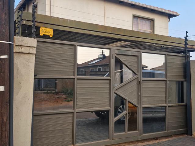 3 Bedroom Freestanding To Let in Gem Valley