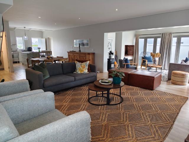 3 Bedroom Freestanding To Let in Paarl South