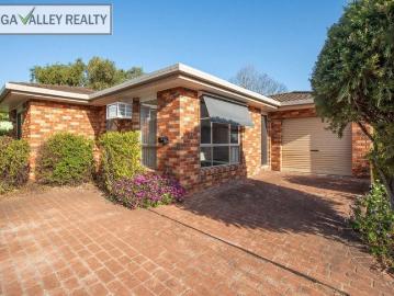 3 BEDROOM FREESTANDING UNIT WITH YARD
