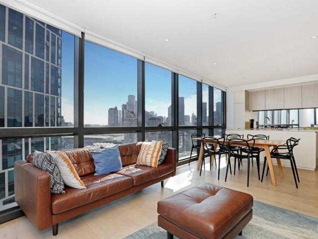 High level 3 Bedroom 2 bathroom Fully Furnished Apartment