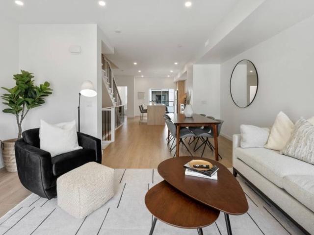 3 BEDROOM FULLY FURNISHED TOWNHOUSE