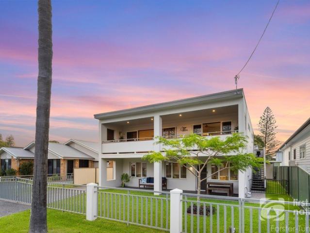 3 Bedroom Furnished Home in Tuncurry's Favourite Locale