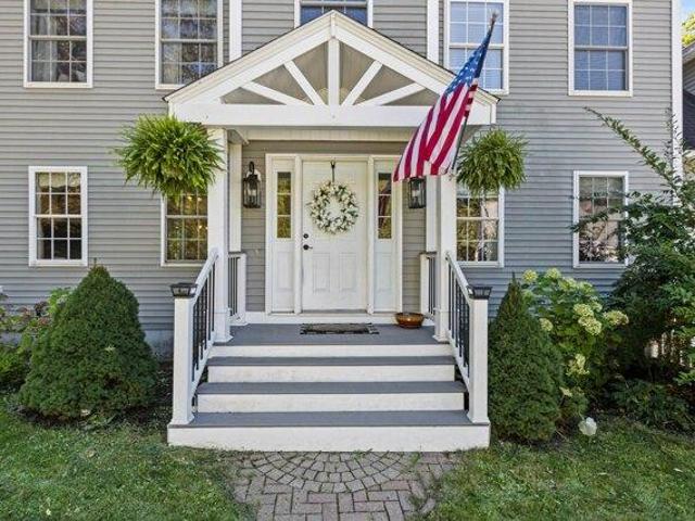 3 bedroom, Kennebunk ME 04043 105679446