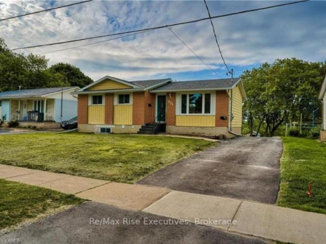 3 bedroom, Kingston ON K7M 6K3 LS103513225