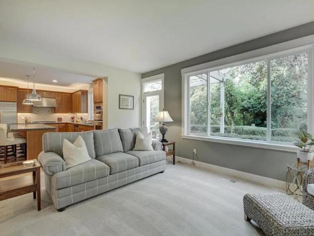 3 bedroom, Kirkland WA 98033 106133496