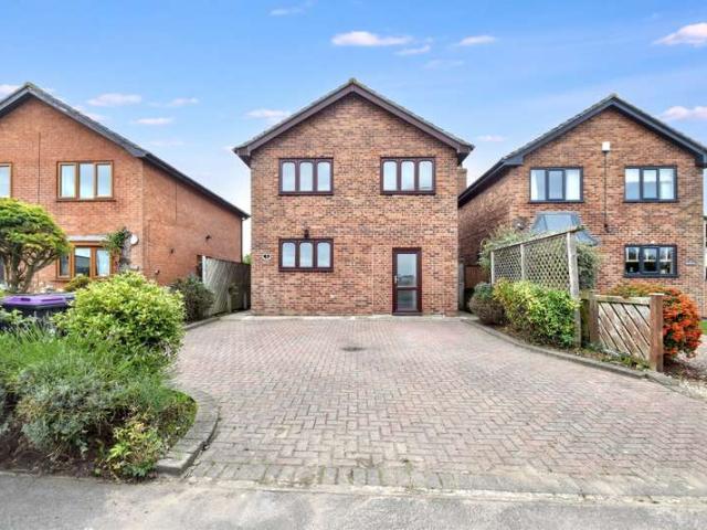 3 Bedroom Detached House