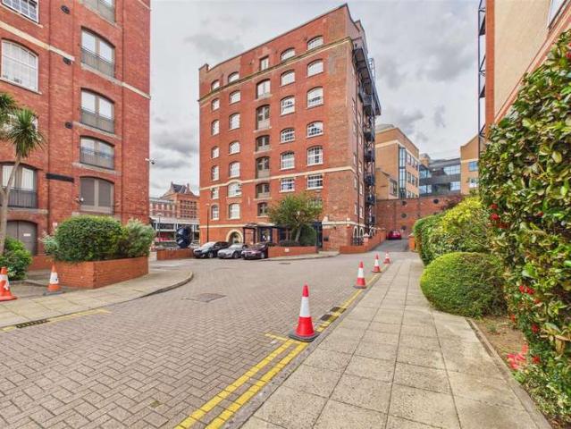 3 Bedroom Flat