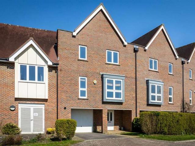 3 Bedroom Terraced House