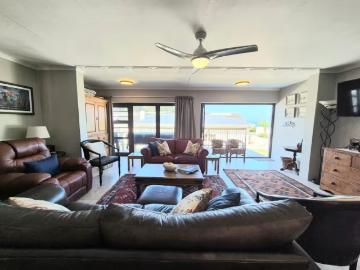 3 Bedroom House C C 103177779