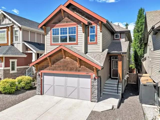 3 Bedroom House Cochrane AB 106181378