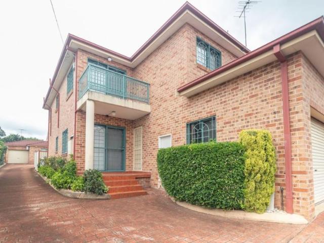 3 Bedroom House Condell Park, 105339182
