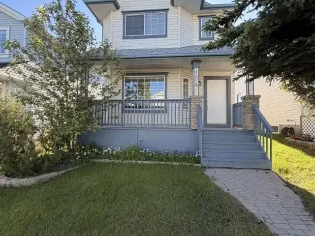 3 Bedroom House Calgary AB 103424630