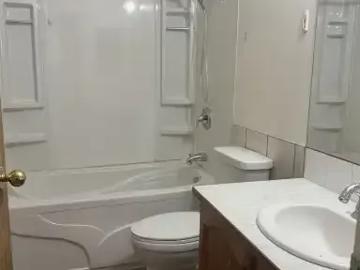 3 Bedroom House Calgary AB 103487296