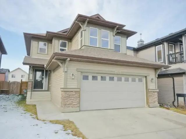 3 Bedroom House Calgary AB 103652805