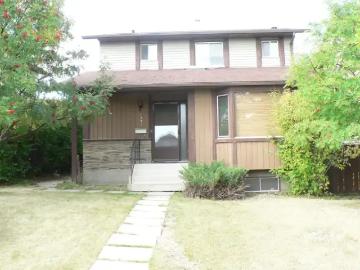 3 Bedroom House Calgary AB 103355139