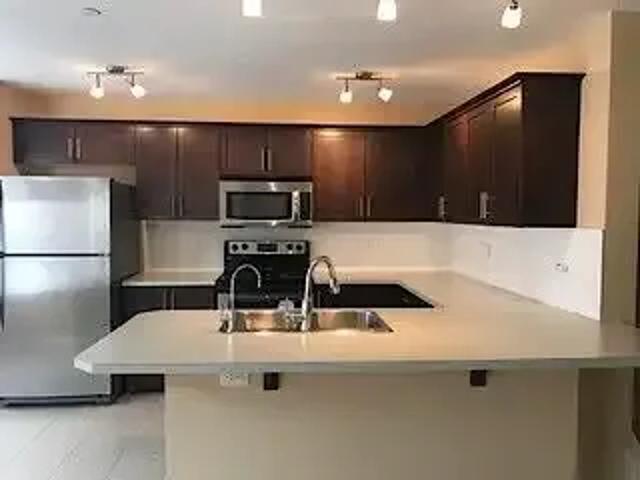3 Bedroom House Calgary AB 104434325