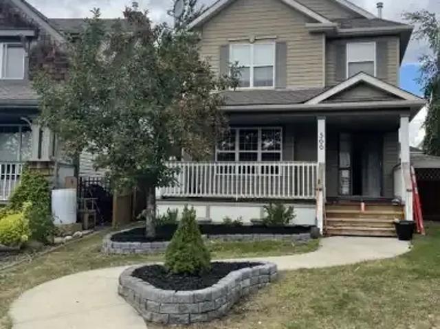 3 Bedroom House Calgary AB 104471231