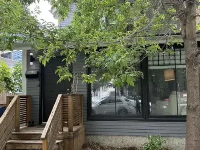 3 Bedroom House Calgary AB 104506501