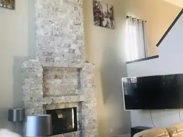 3 Bedroom House Calgary AB 104563526