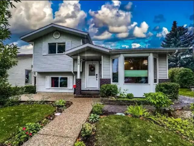 3 Bedroom House Calgary AB 104711533