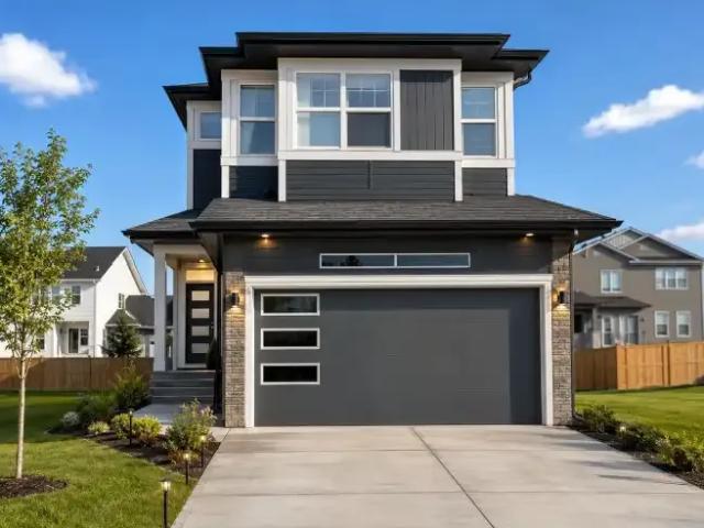 3 Bedroom House Calgary AB 104957604