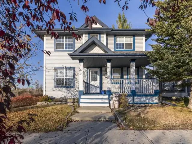 3 Bedroom House Calgary AB 104180492