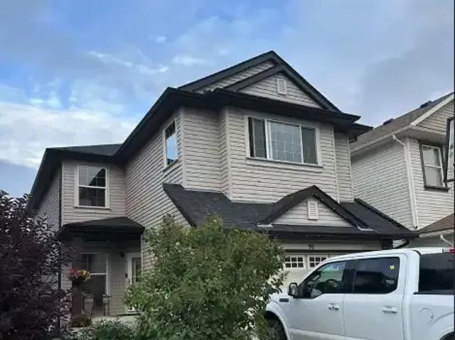3 Bedroom House Calgary AB 104362348