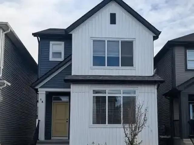 3 Bedroom House Calgary AB 105525684