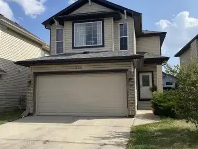 3 Bedroom House Calgary AB 105580454
