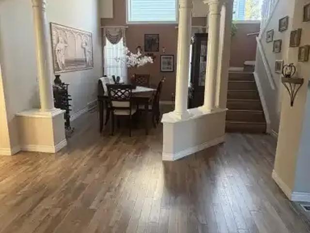 3 Bedroom House Calgary AB 105580922