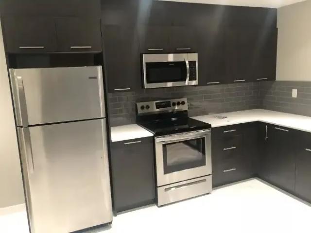 3 Bedroom House Calgary AB 105602116