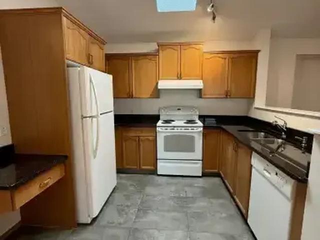 3 Bedroom House Calgary AB 105623705