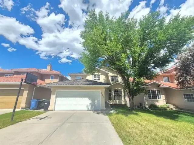 3 Bedroom House Calgary AB 105674827