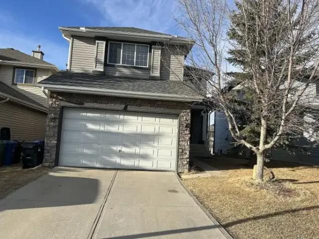 3 Bedroom House Calgary AB 105100694