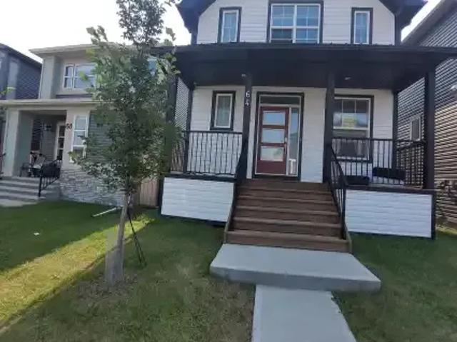 3 Bedroom House Calgary AB 105100741