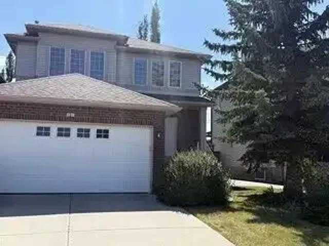 3 Bedroom House Calgary AB 105110844