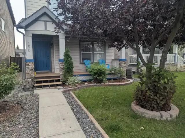 3 Bedroom House Calgary AB 105185473