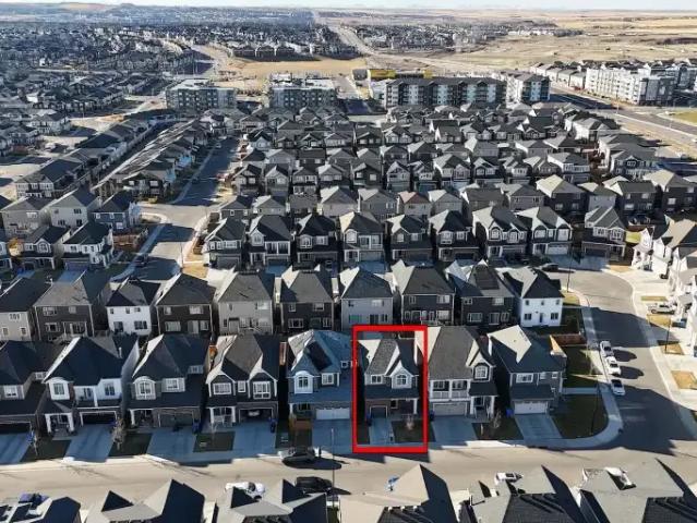 3 Bedroom House Calgary AB 105226602