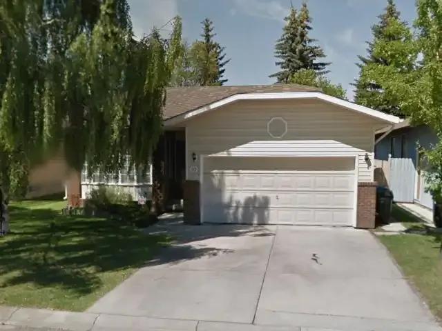 3 Bedroom House Calgary AB 105248987