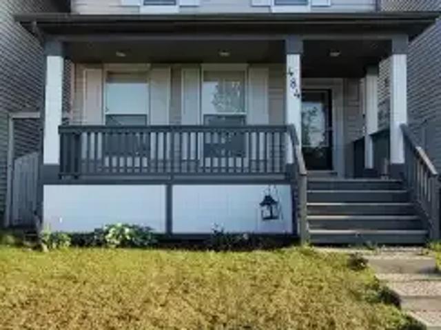 3 Bedroom House Calgary AB 105337634